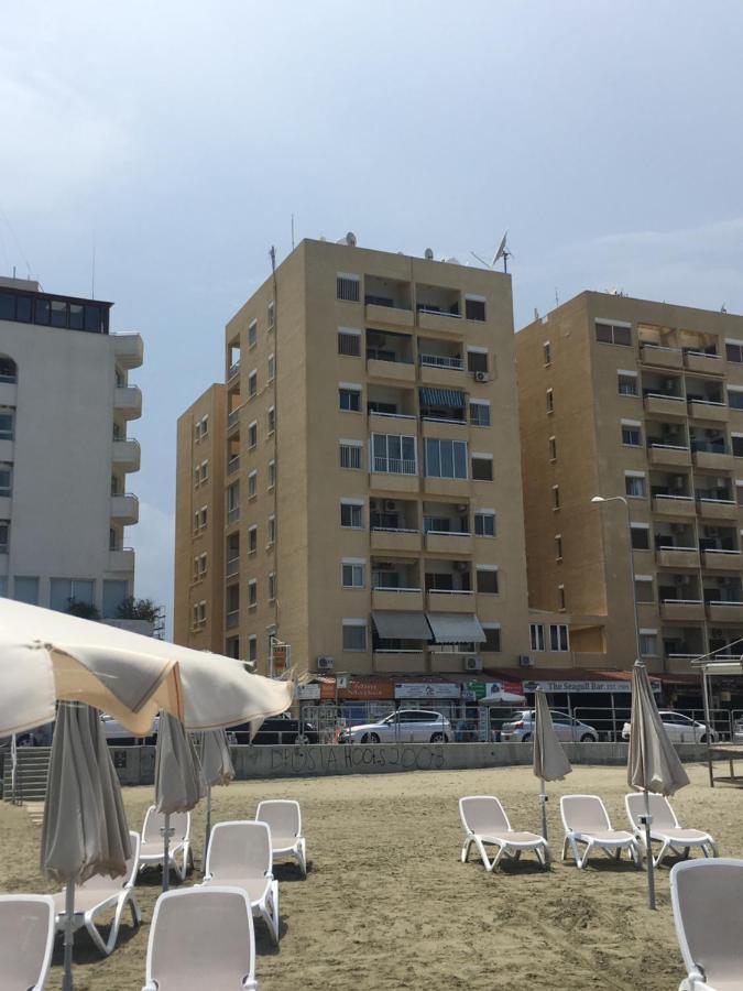 Larnaca Beach Apartment 1A Dış mekan fotoğraf